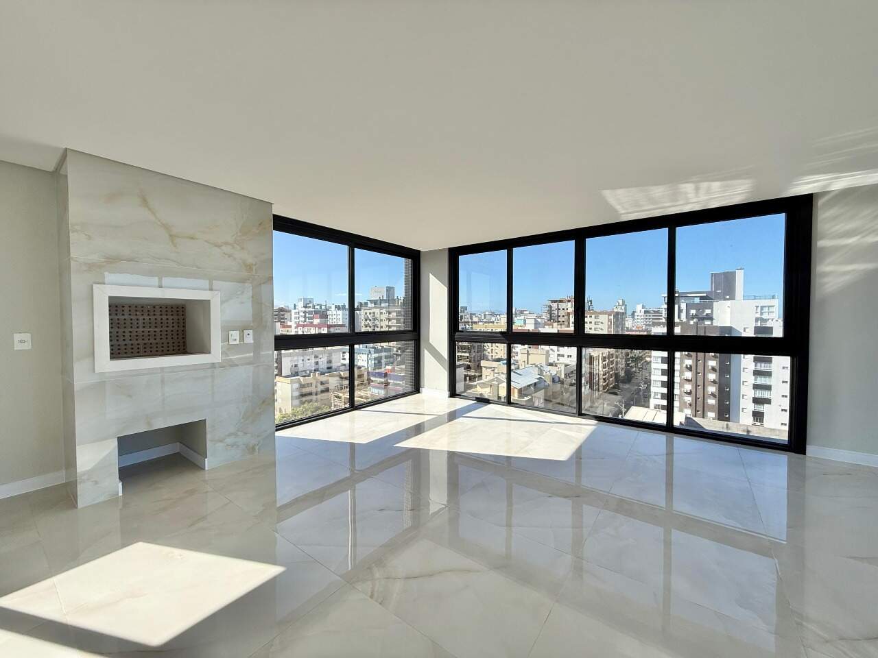 Apartamento à venda no Zona Nova: 