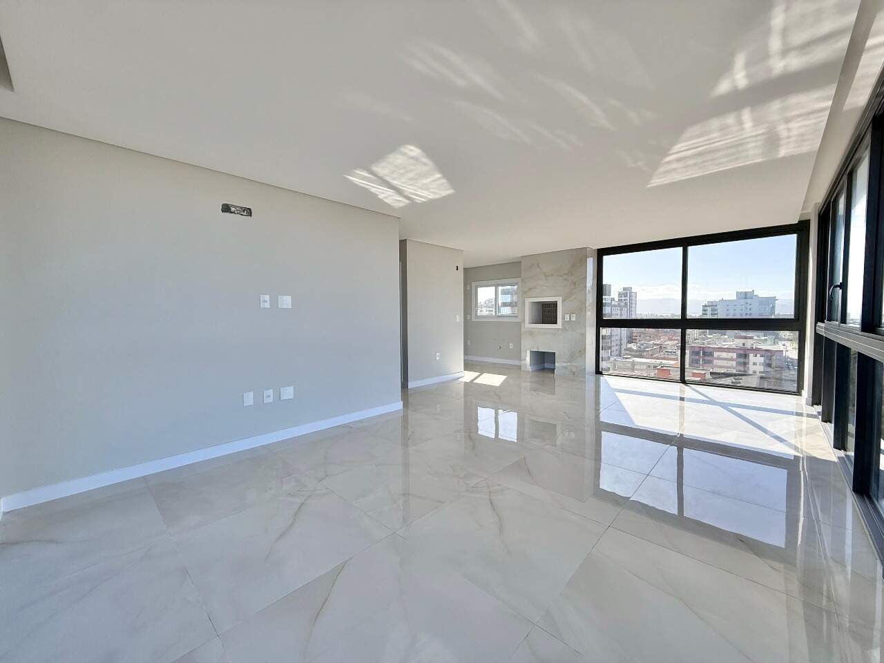 Apartamento à venda no Zona Nova: 
