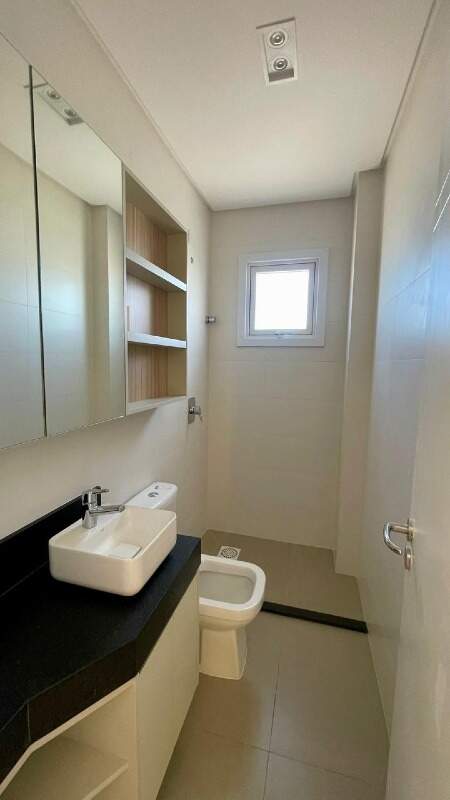 Apartamento à venda no Zona Nova: 