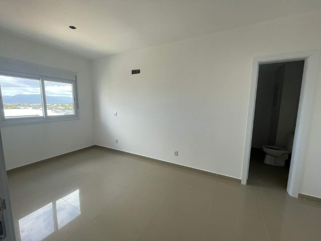 Apartamento à venda no Zona Nova: 