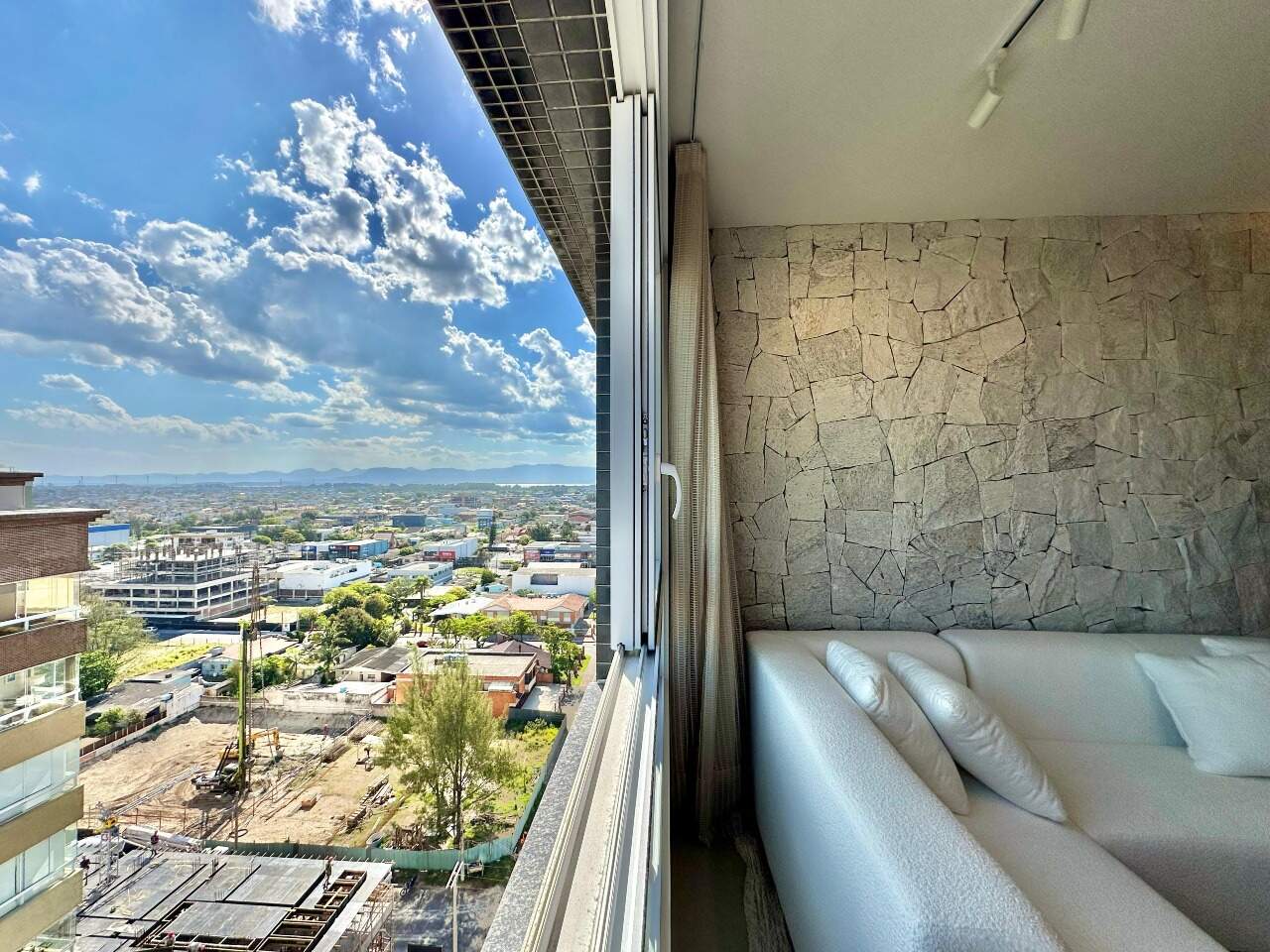Apartamento à venda no Zona Nova: 
