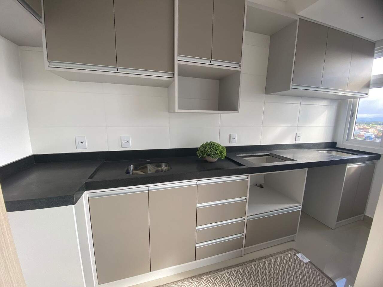 Apartamento à venda no Zona Nova: 