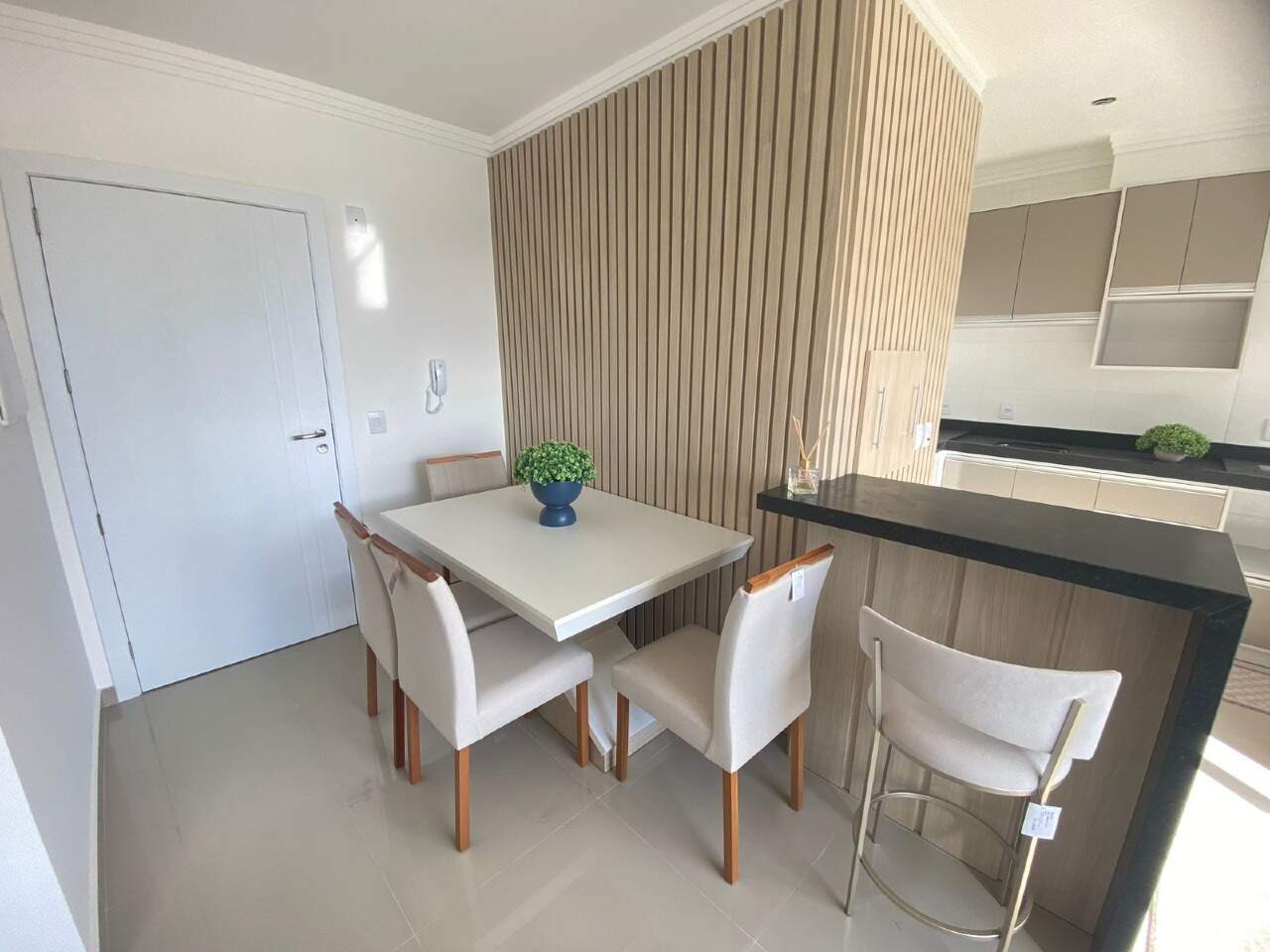 Apartamento à venda no Zona Nova: 