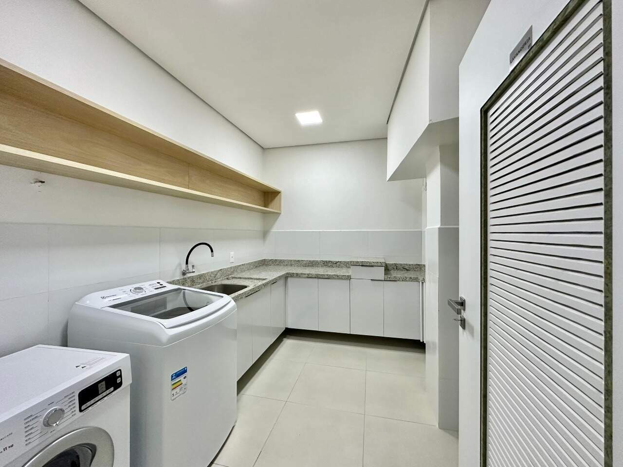 Apartamento à venda no Navegantes: 