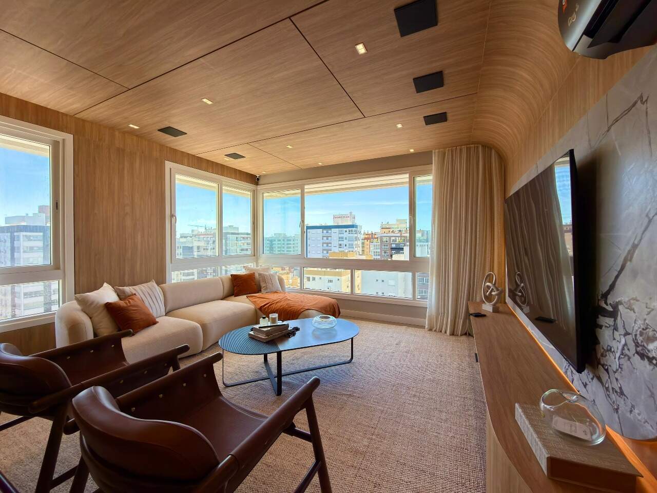 Apartamento à venda no Zona Nova: 