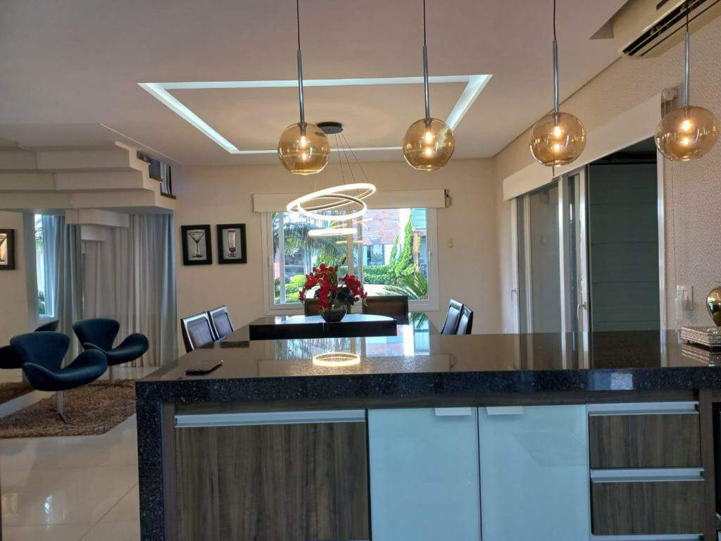 Casa em Condomínio à venda no Condado de Capão : 