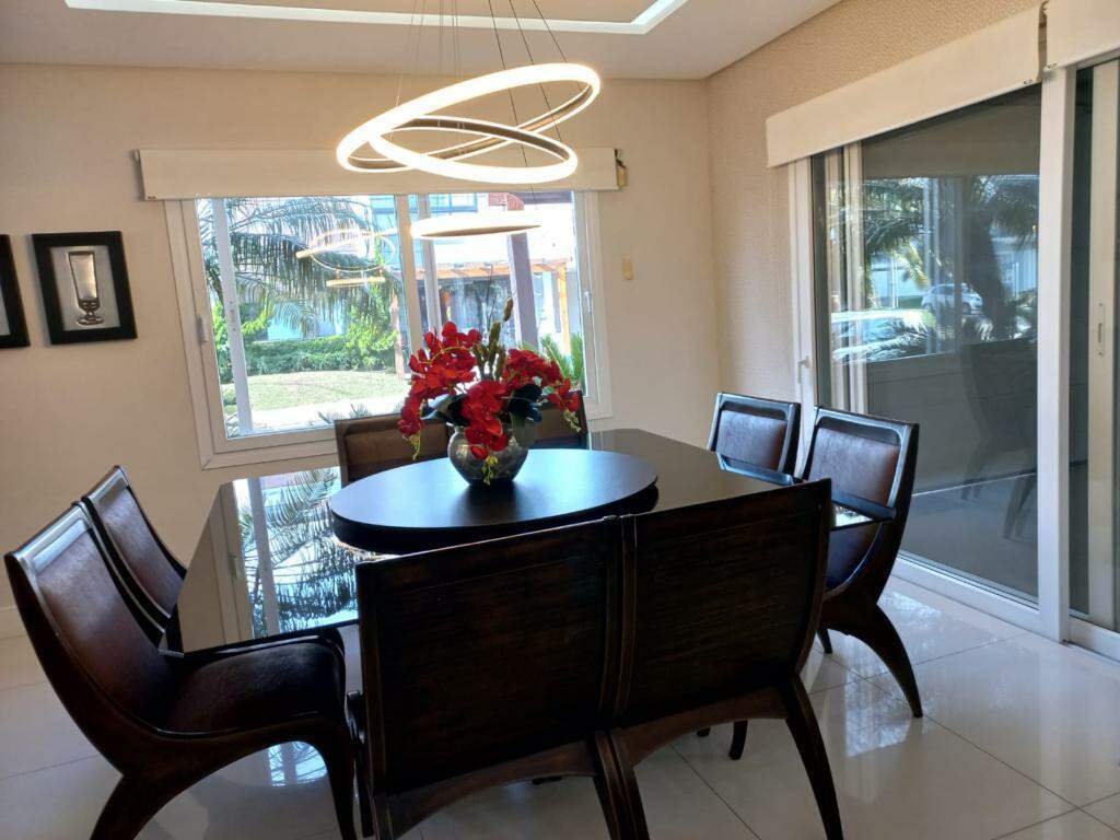Casa em Condomínio à venda no Condado de Capão : 