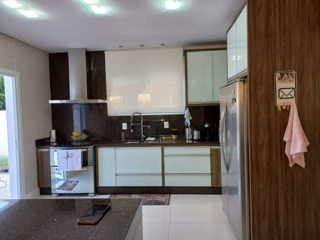 Casa em Condomínio à venda no Condado de Capão : 