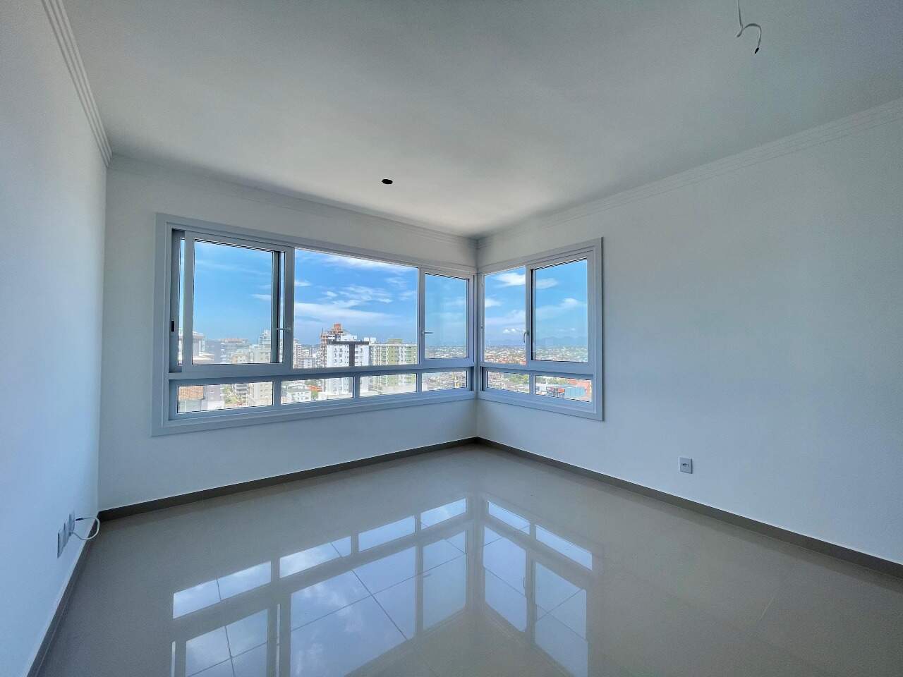 Apartamento à venda no Zona Nova: 