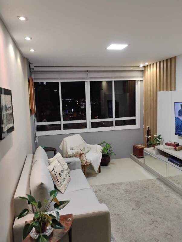 Apartamento à venda no Zona Nova: 