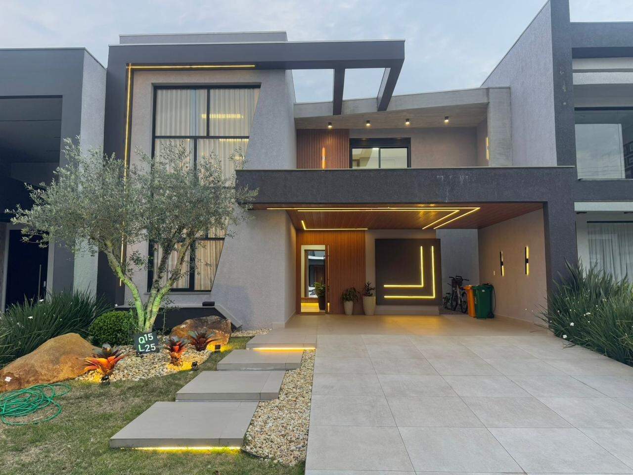 Casa em Condomínio à venda no Condomínio Sunset: 