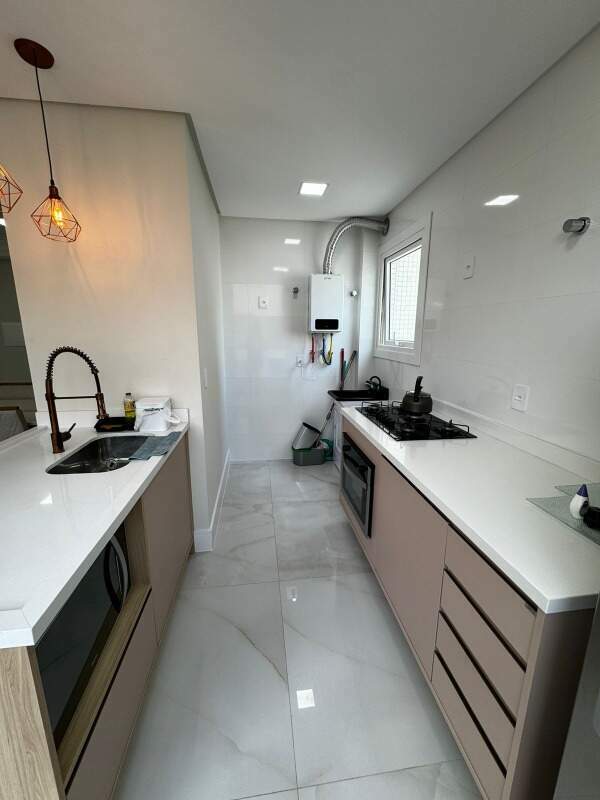 Apartamento à venda no Zona Nova: 