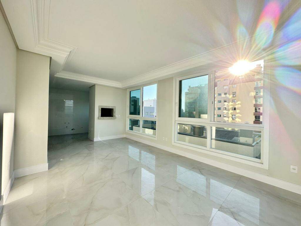 Apartamento à venda no Zona Nova: 