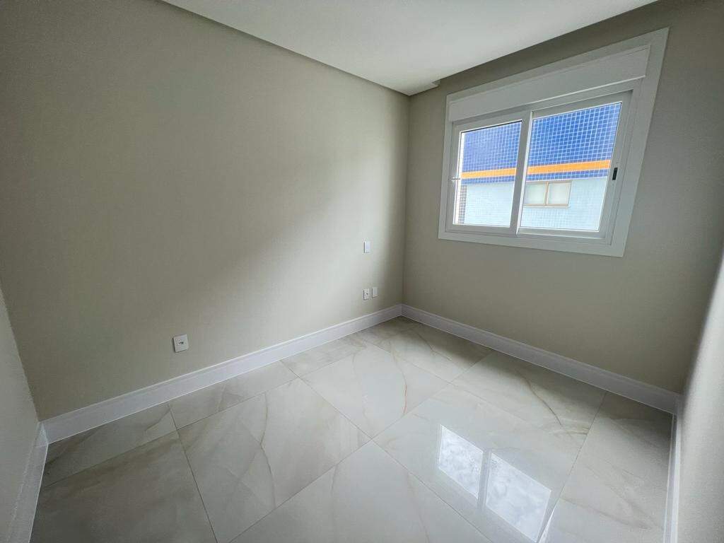 Apartamento à venda no Zona Nova: 