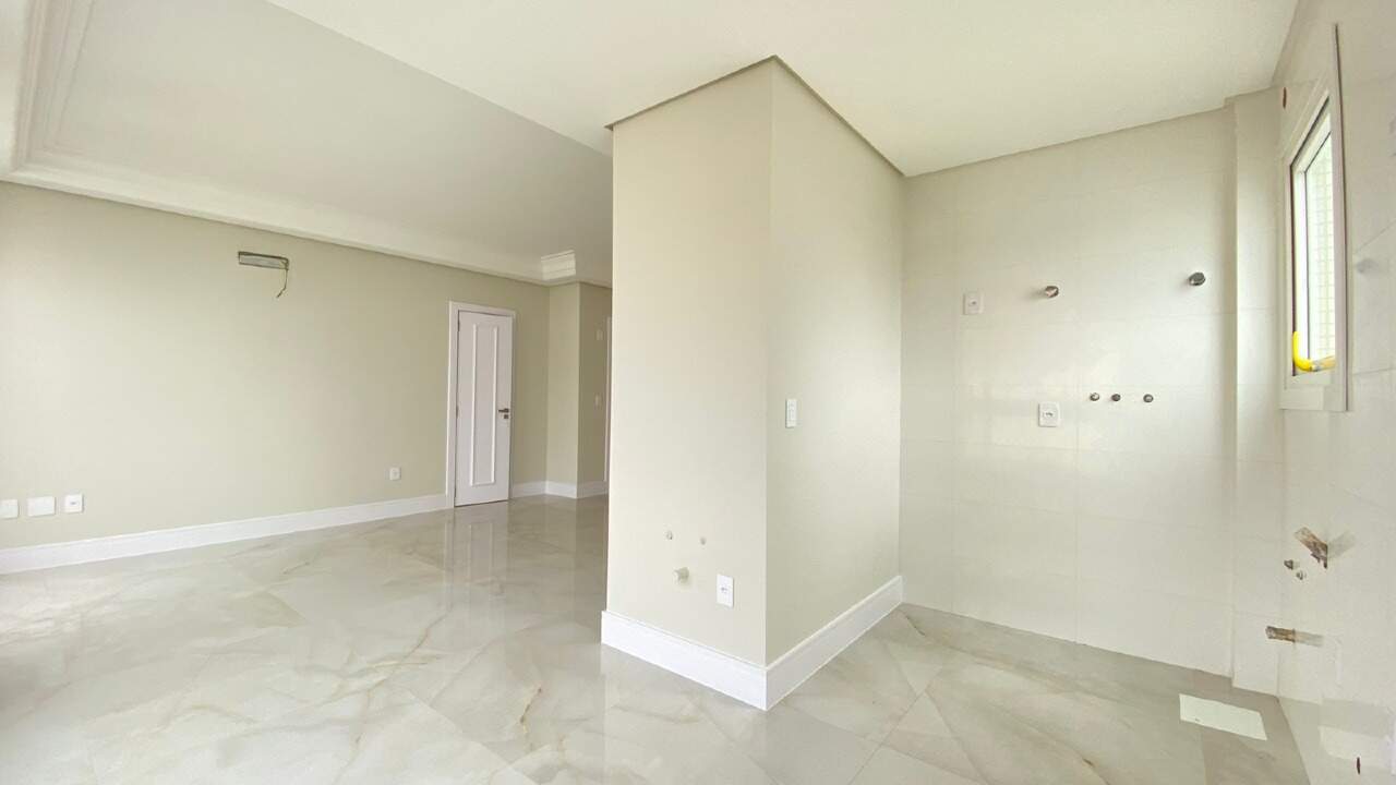Apartamento à venda no Zona Nova: 
