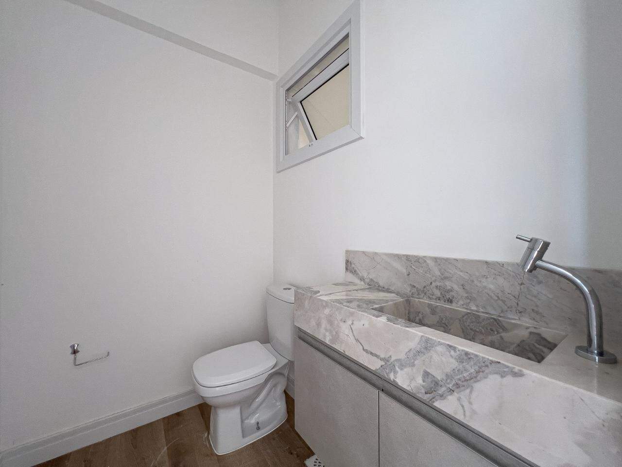 Apartamento à venda no Zona Nova: 