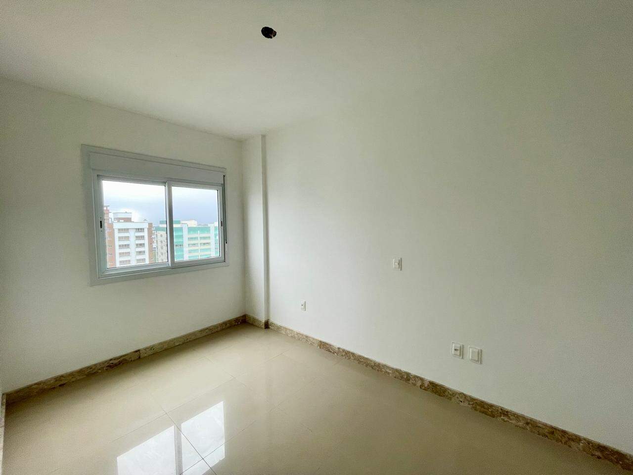 Apartamento à venda no Zona Nova: 