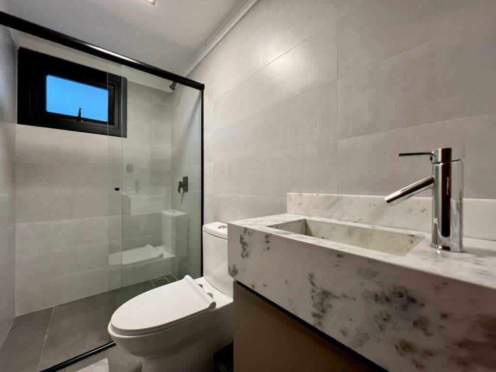Casa em Condomínio à venda no Centro: 
