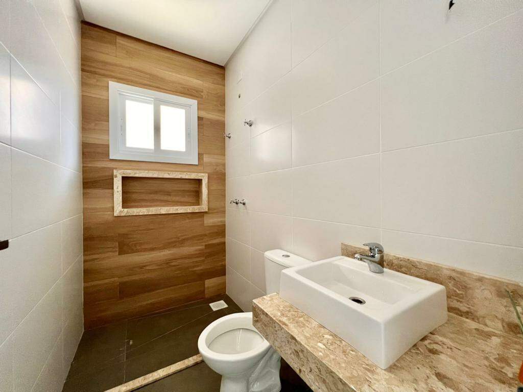 Casa à venda no Zona Nova: 