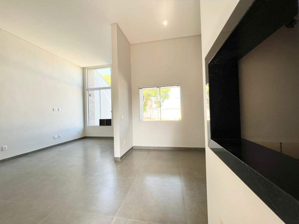 Casa à venda no Zona Nova: 