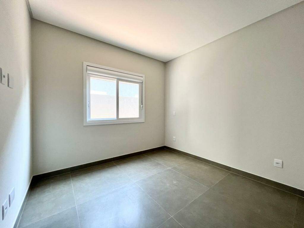 Casa à venda no Zona Nova: 