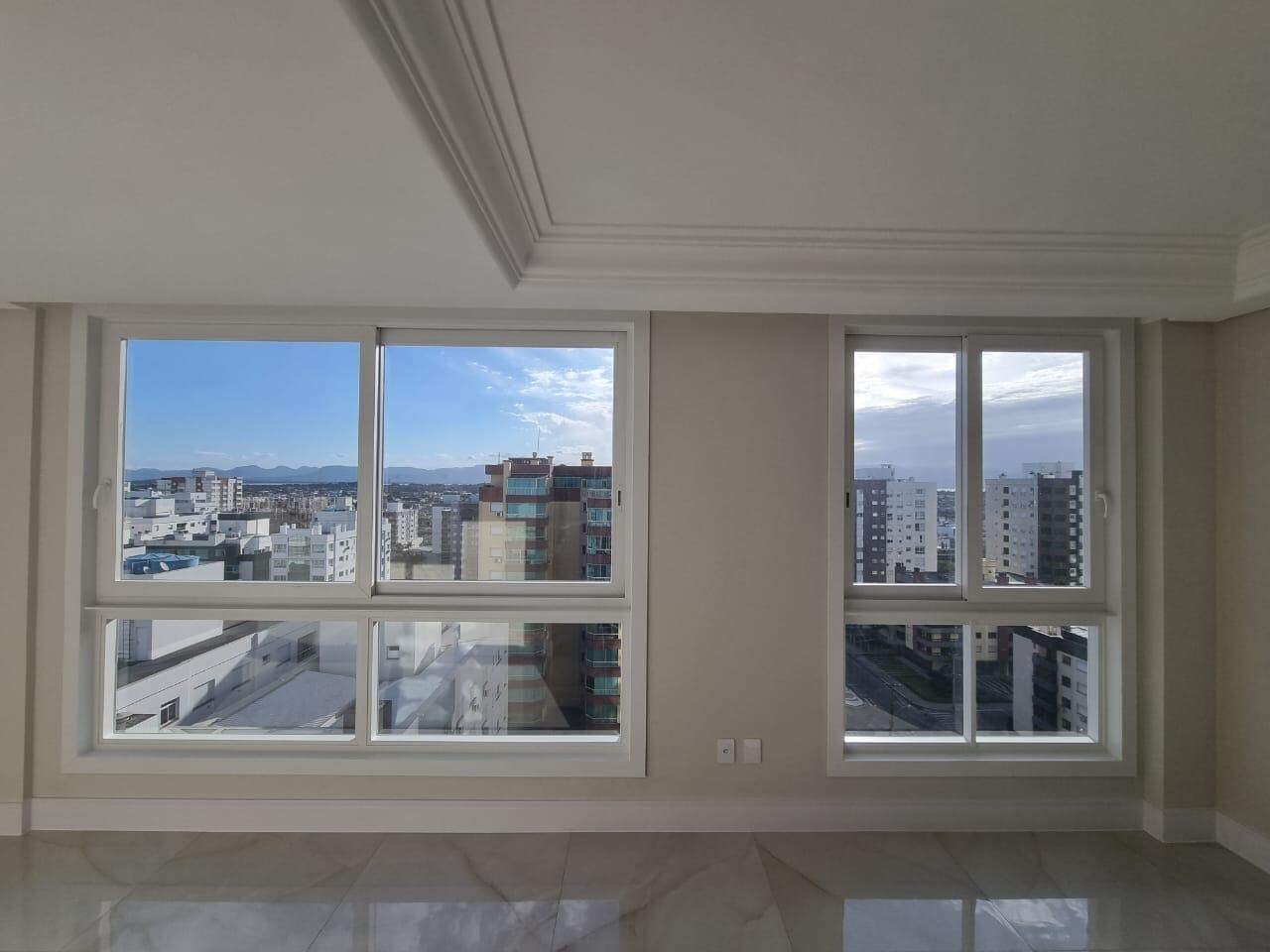 Apartamento à venda no Zona Nova: 