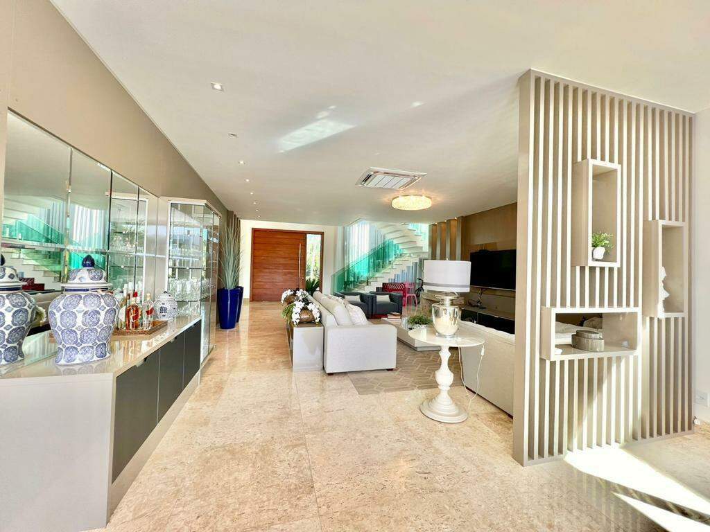 Casa em Condomínio à venda no Centro: 