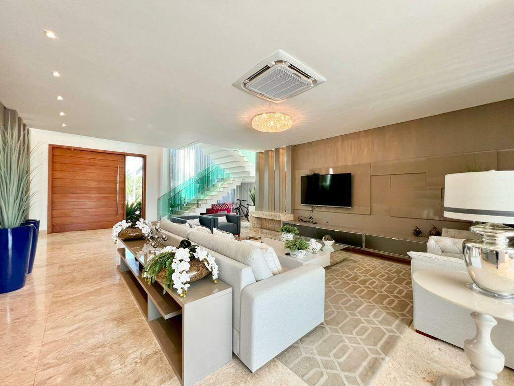 Casa em Condomínio à venda no Centro: 