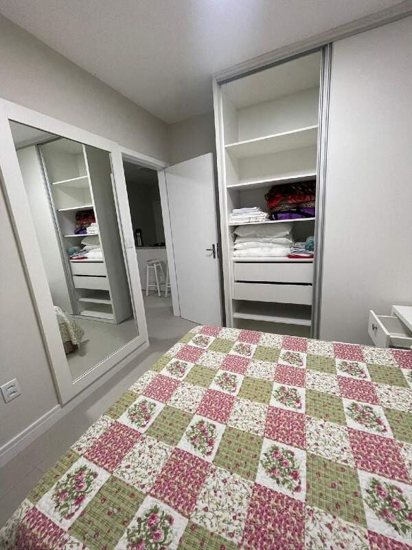 Apartamento à venda no Zona Nova: 