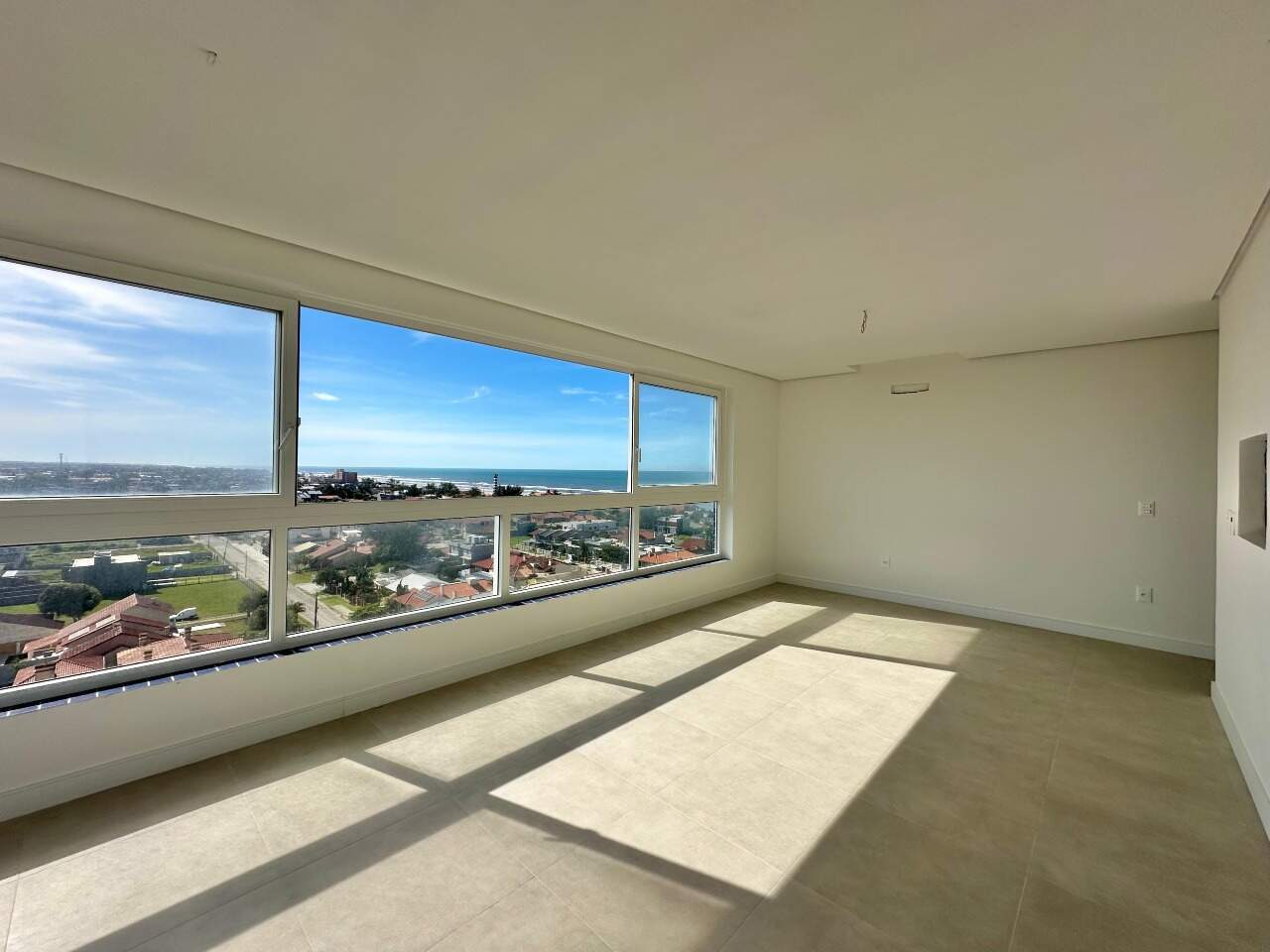 Apartamento à venda no Zona Nova: 