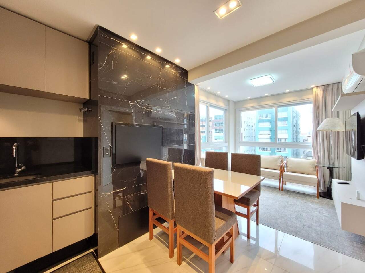 Apartamento à venda no Zona Nova: 