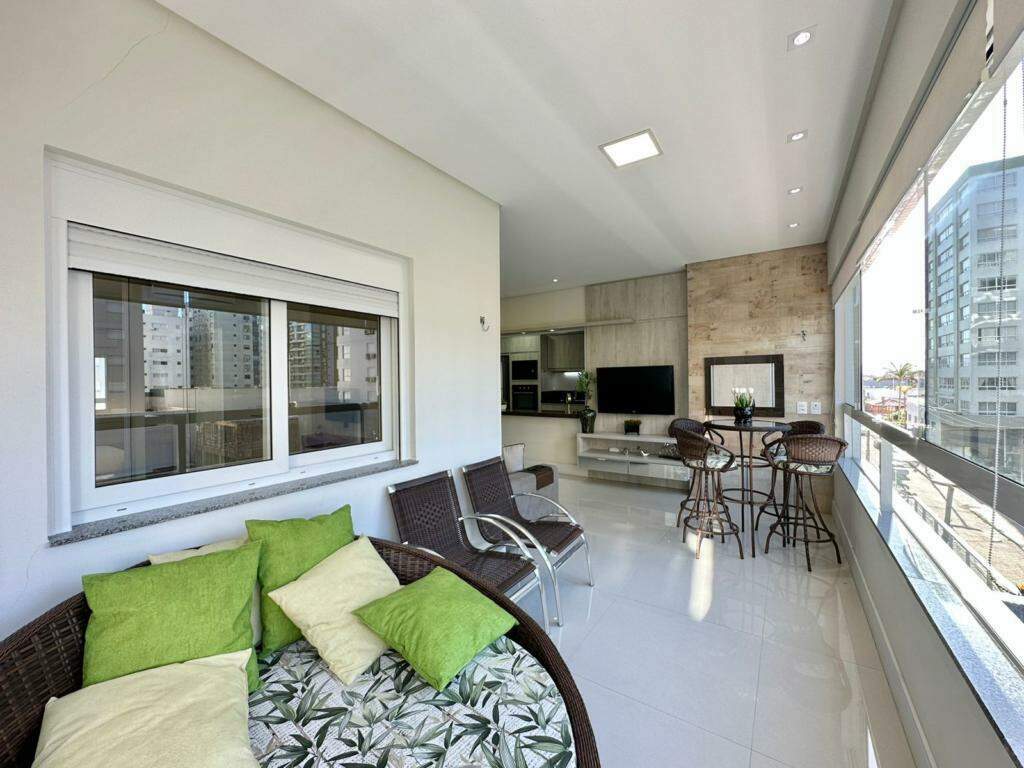 Apartamento à venda no Navegantes: 