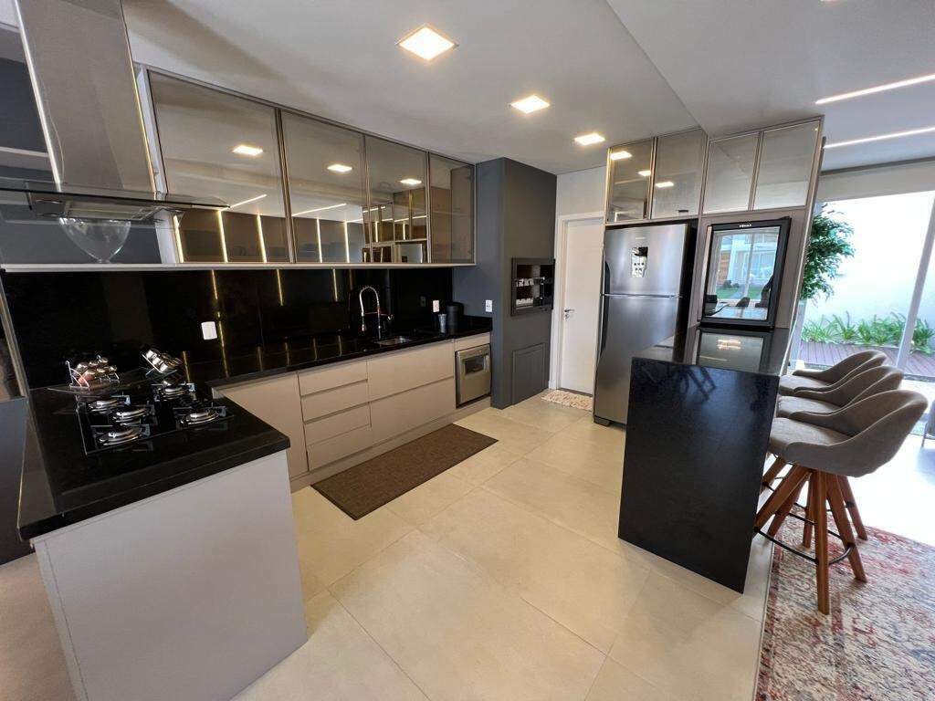 Casa em Condomínio à venda no Condomínio Murano: 