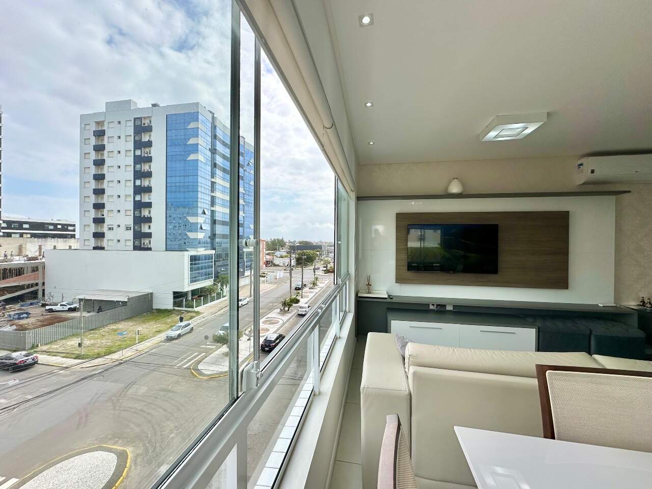 Apartamento à venda no Zona Nova: 