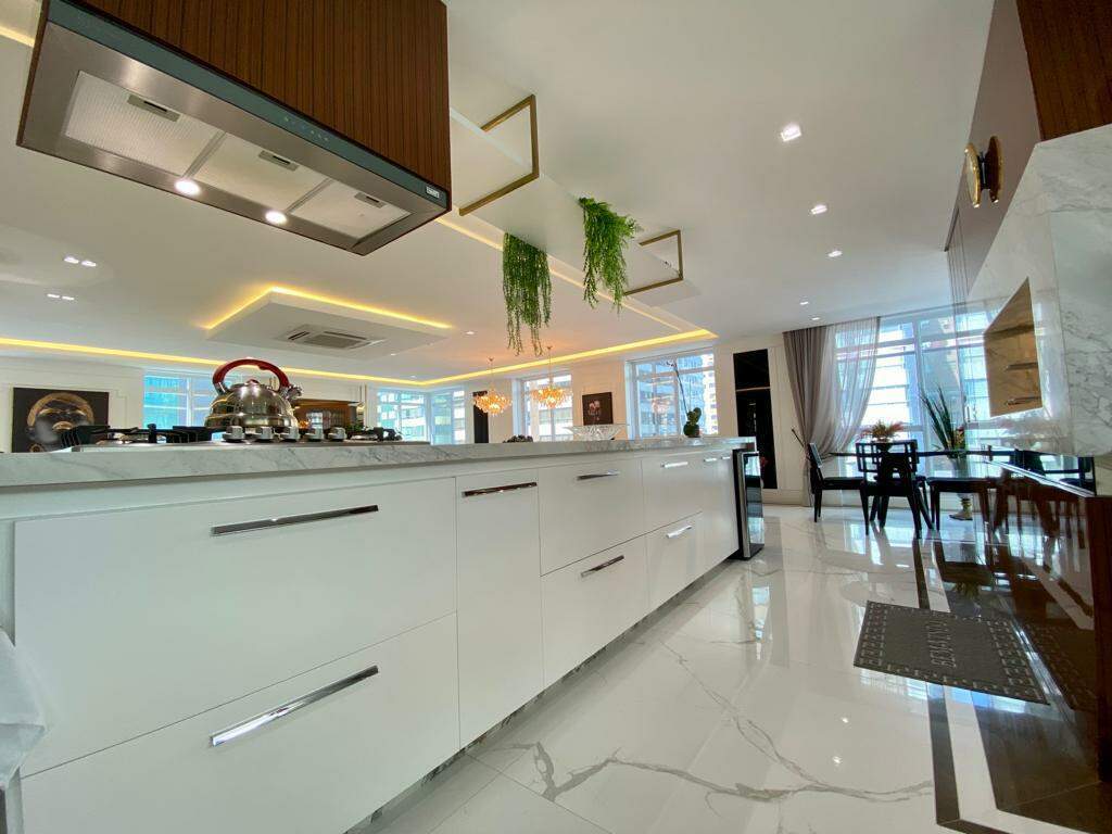 Apartamento à venda no Navegantes: 