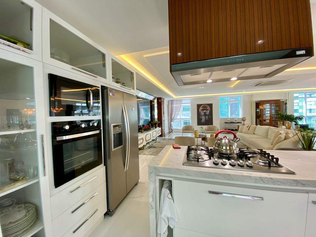 Apartamento à venda no Navegantes: 