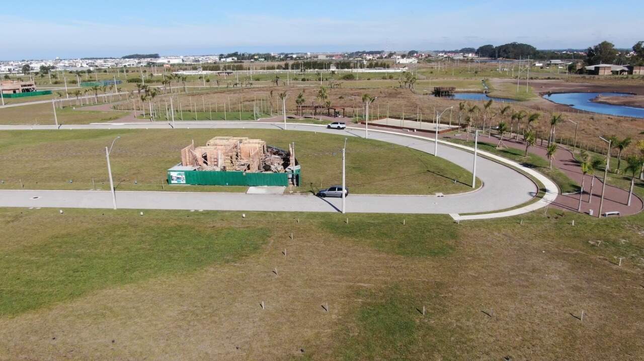 Terreno em Condomínio à venda no Santorini Parque: 