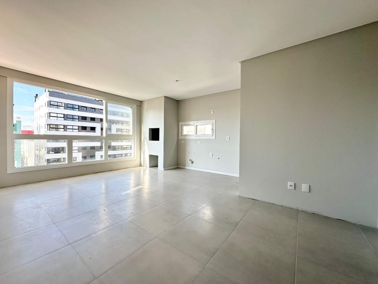 Apartamento à venda no Zona Nova: 