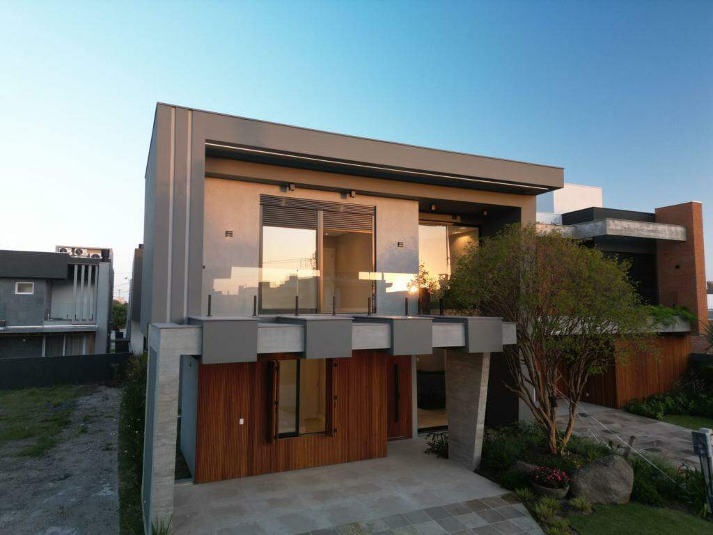 Casa em Condomínio à venda no Condomínio Sunset: 
