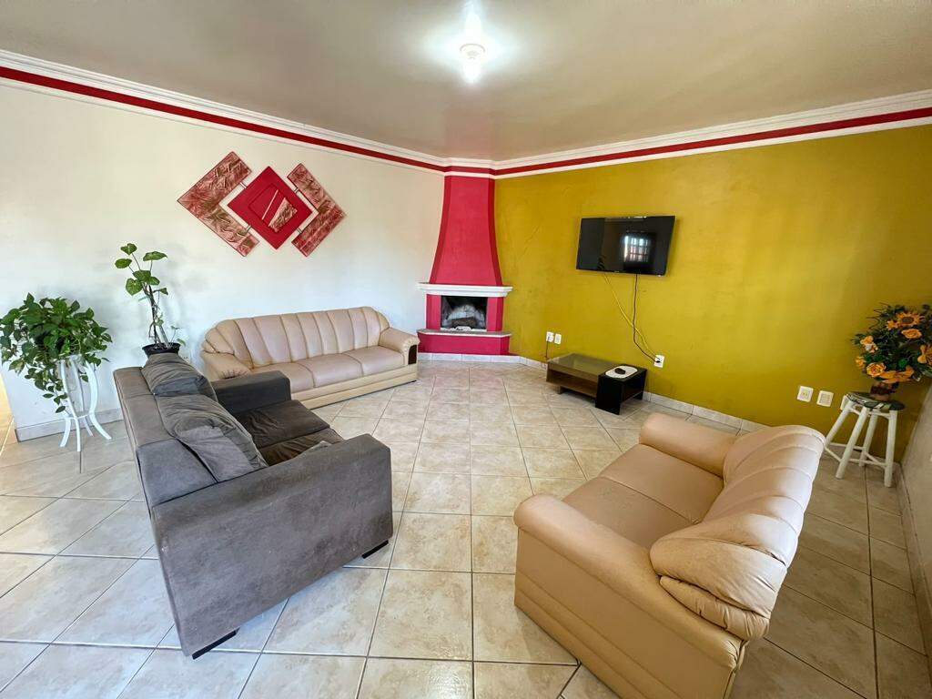 Casa à venda no Zona Nova: 