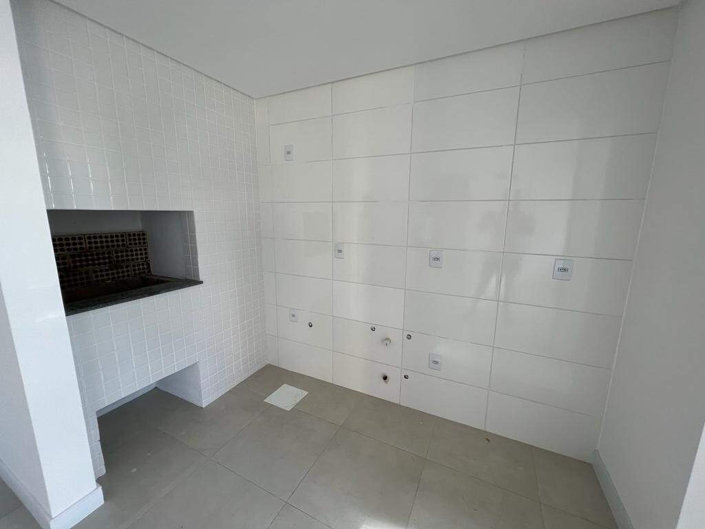 Apartamento à venda no Zona Nova: 