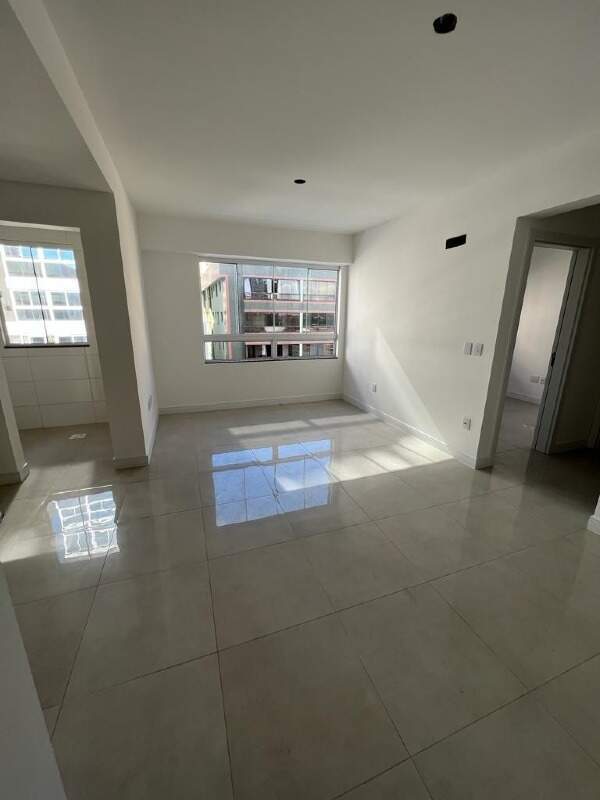 Apartamento à venda no Zona Nova: 