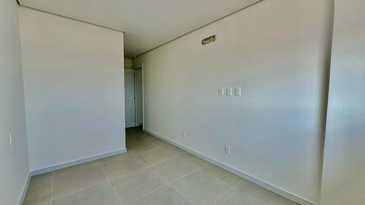 Apartamento à venda no Navegantes: 