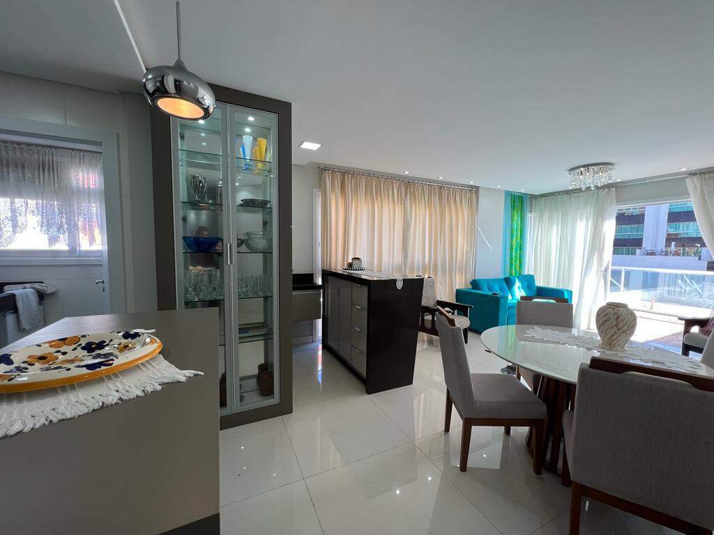 Apartamento à venda no Zona Nova: 