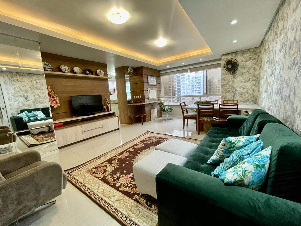 Apartamento à venda no Zona Nova: 