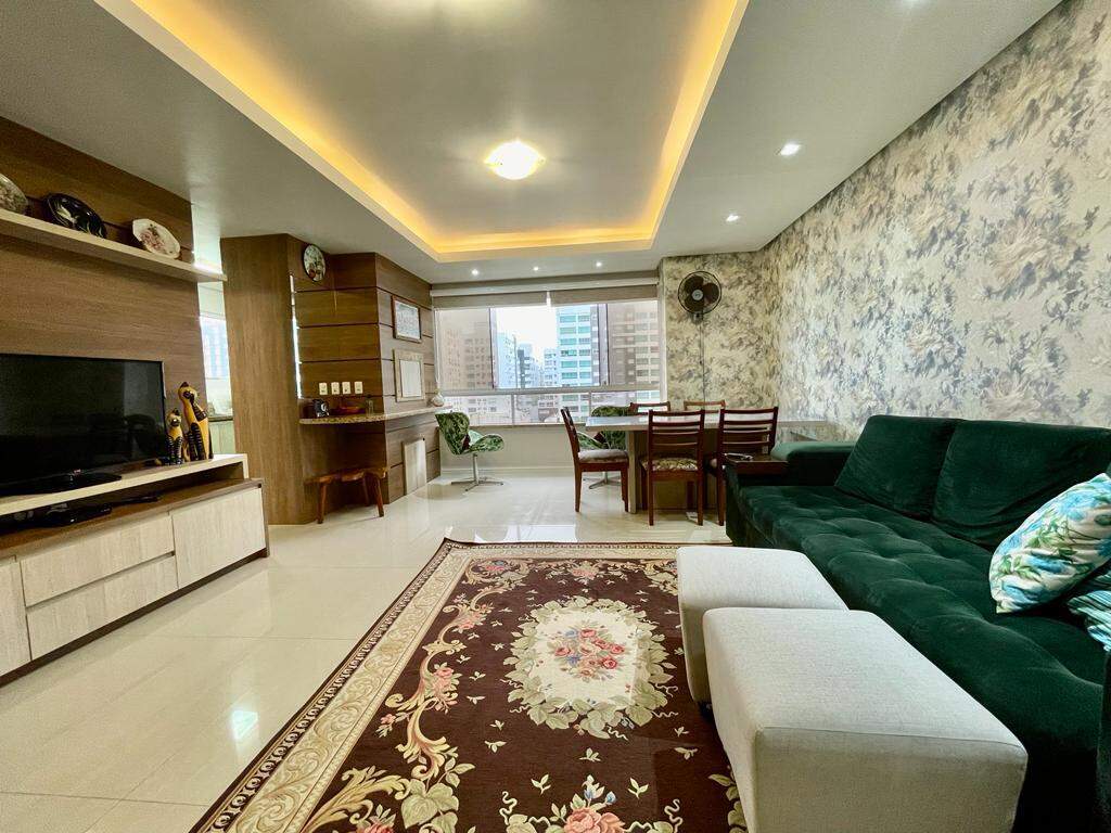 Apartamento à venda no Zona Nova: 