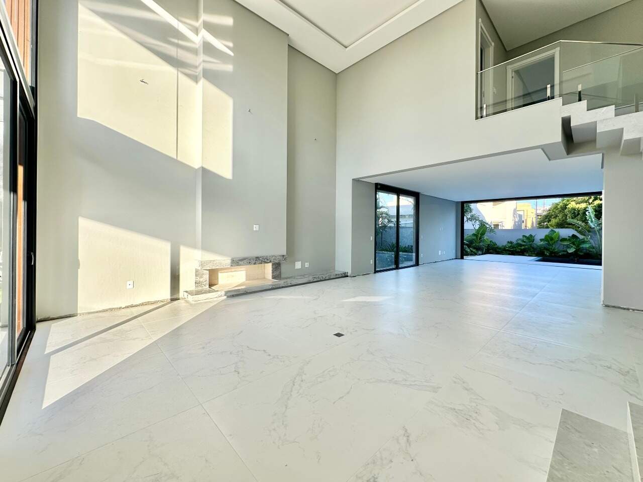 Casa em Condomínio à venda no Velas da Marina: 