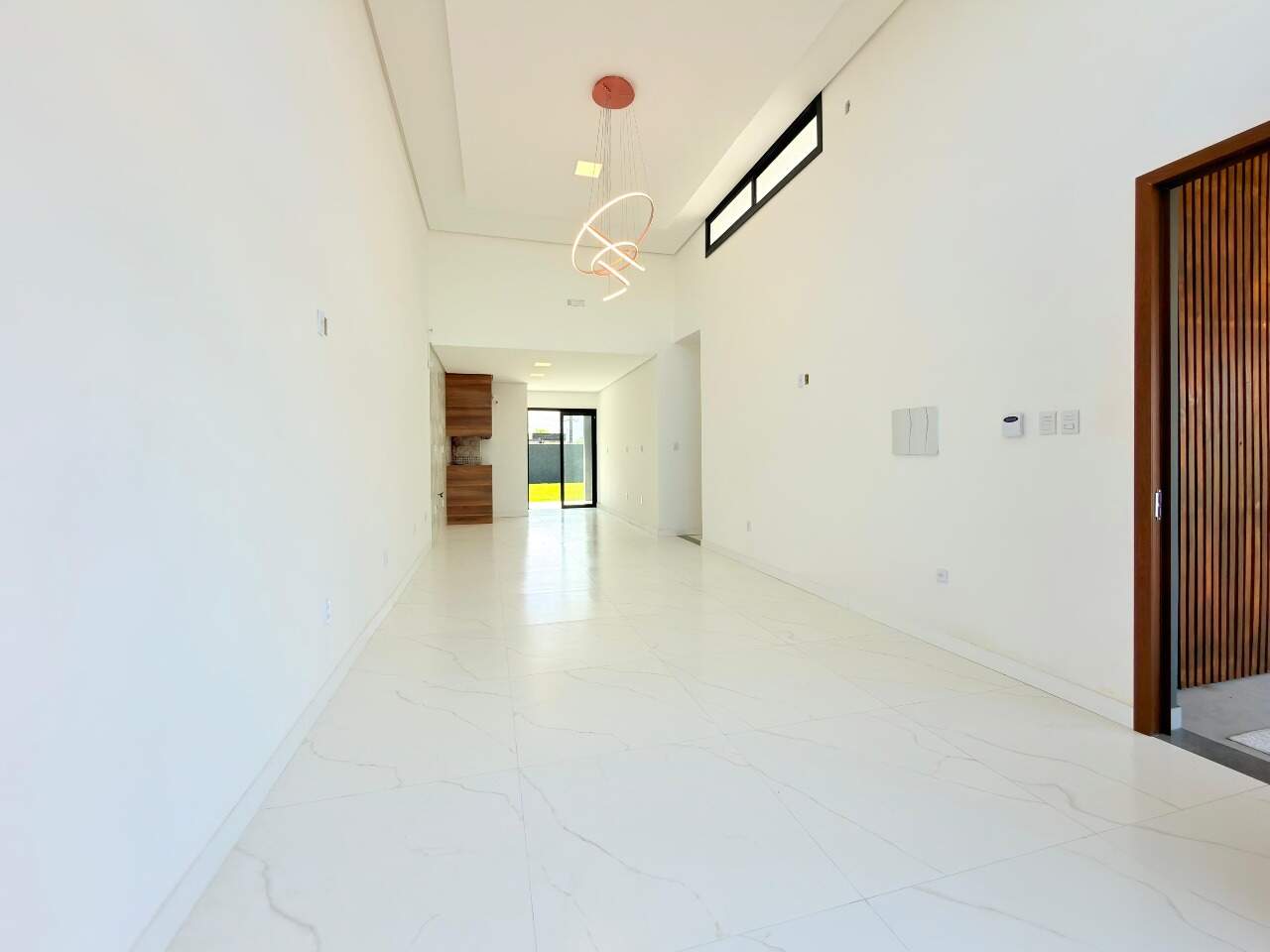 Casa à venda no Araça: 