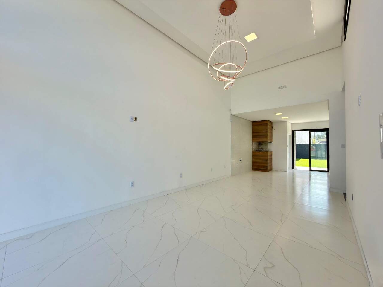 Casa à venda no Araça: 