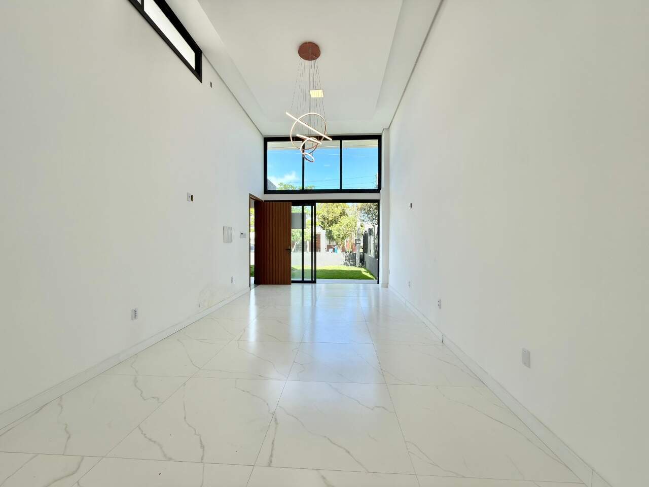 Casa à venda no Araça: 